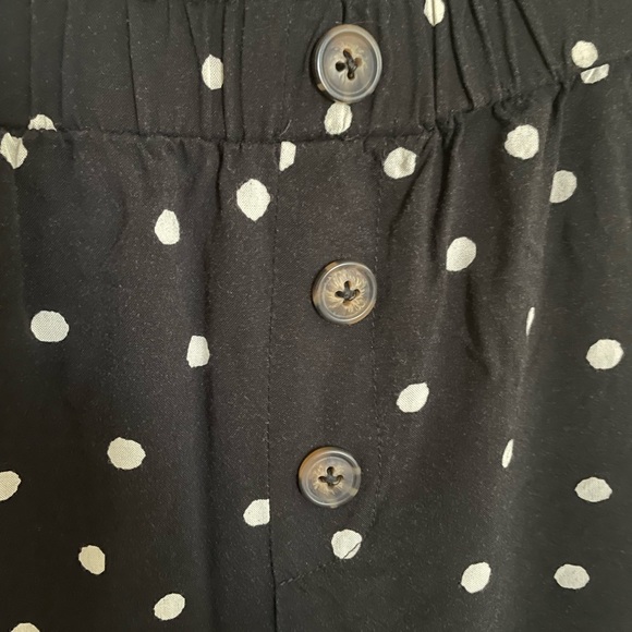 Black/white polka dot flowy pants, elastic waist. Xhiliration brand size medium. - Picture 2 of 3